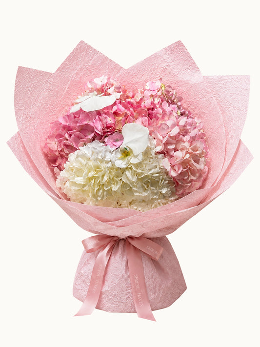 Serene Haven 西營盤花店 - Ocean Whisper Best Seller Bouquet 粉色繡球花配白蘭花束 甜美優雅生日送禮推薦