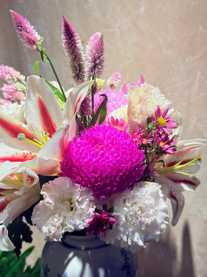Light Bloom Vase