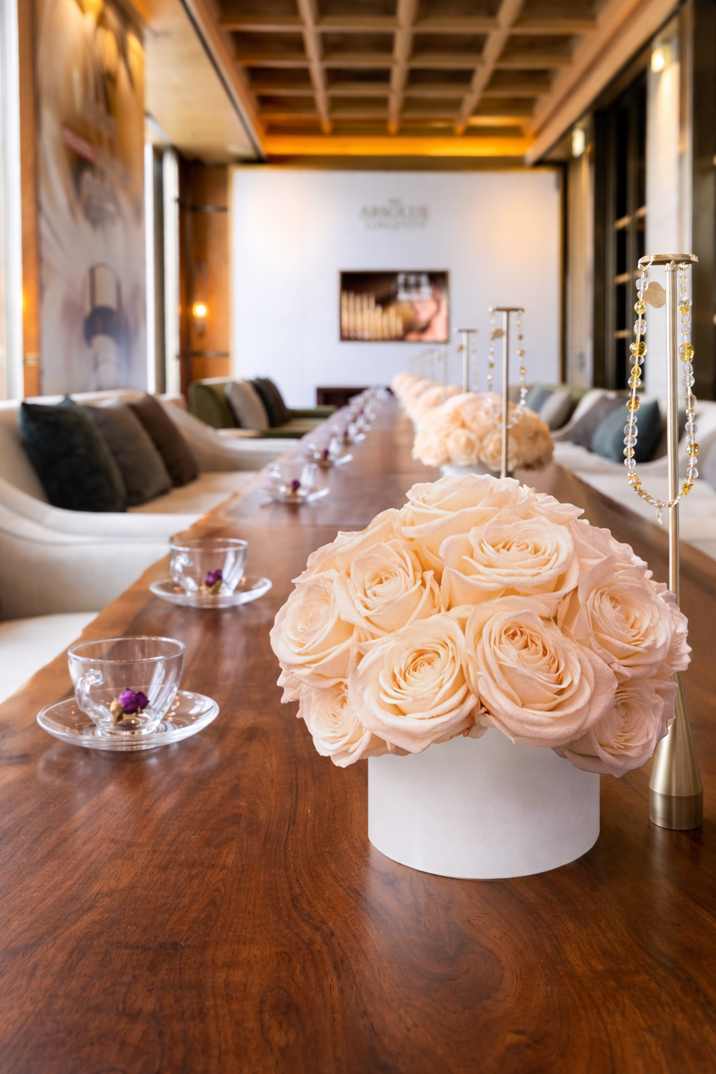 Champagne Rosé - Tablescape