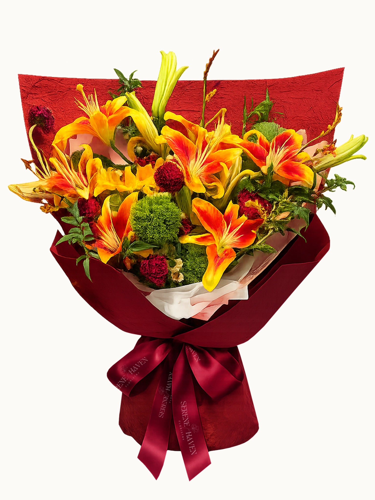 Amber Flame 花束正面，鮮橙色 lilies、雞冠花同綠葉層次設計，warm sunset-inspired bouquet for celebration and congratulations.