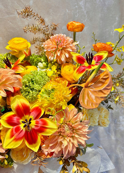 花材細節 Close-up｜Amber sunset seasonal blooms