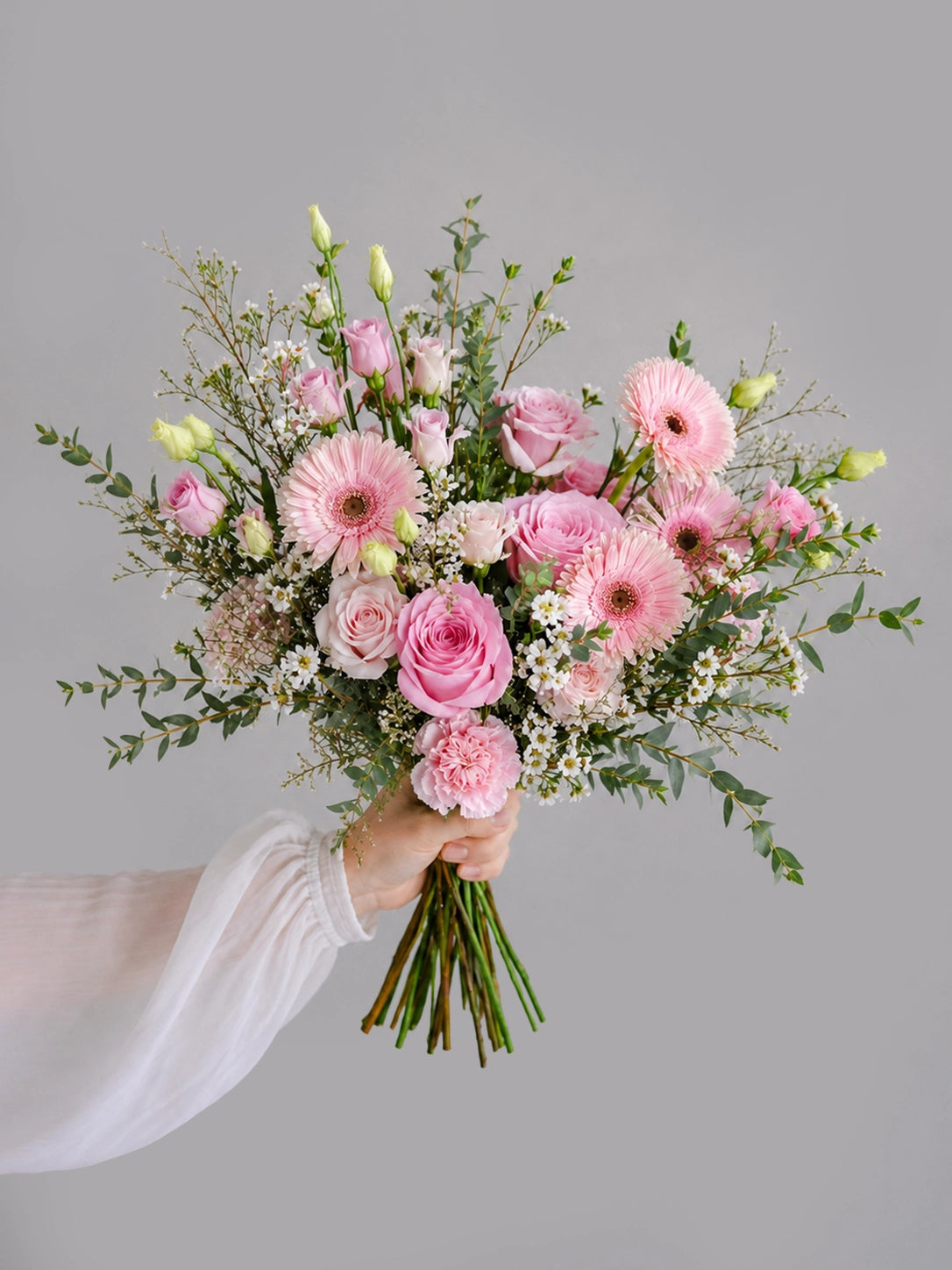 Florist’s Pick 粉色花束，以粉紅玫瑰、Gerbera、Carnation、小白花及自然綠葉配搭