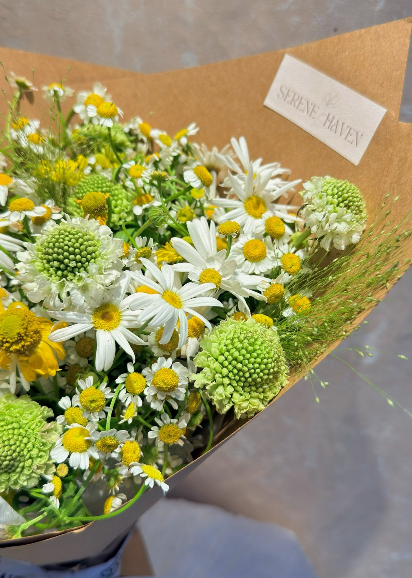 Gentle Wild bouquet detail｜Daisy Flowers close-up｜香港花店