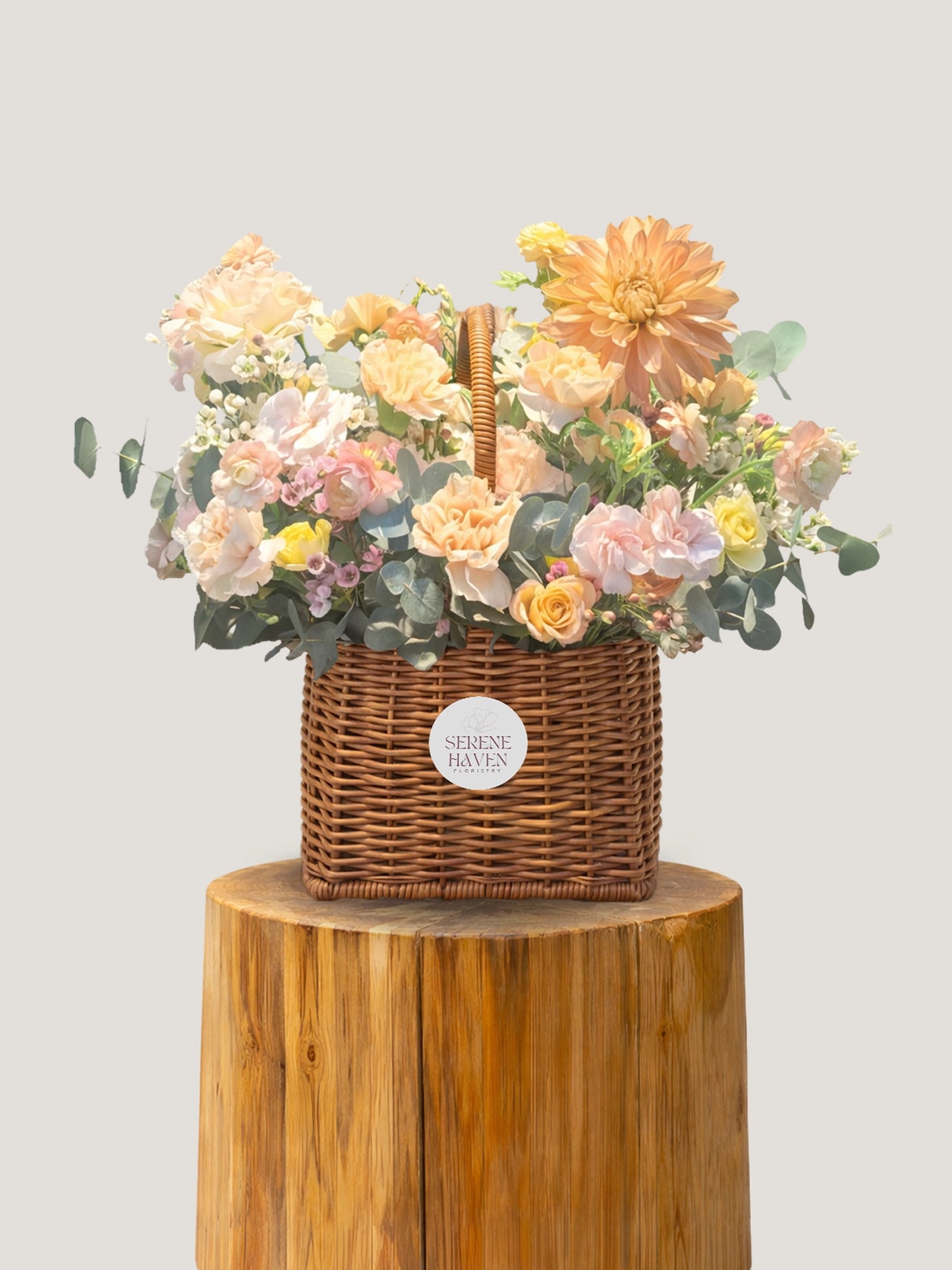 Golden Glow Basket 花籃｜Warm yellow & peach floral basket