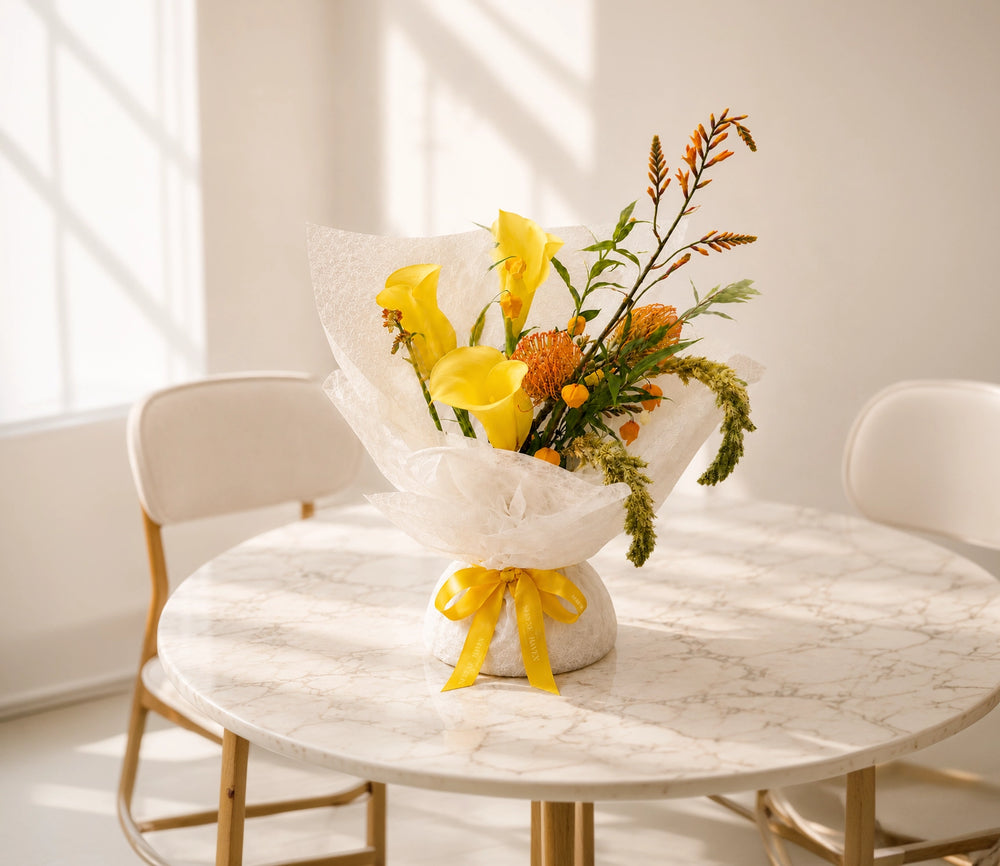 Golden Glow 花束｜ISTP・ISFP・ESTP・ESFP MBTI Bouquet，黃色 Calla Lily、Pincushion Protea、Kangaroo Paw bouquet，bold & spontaneous personality flowers Hong Kong