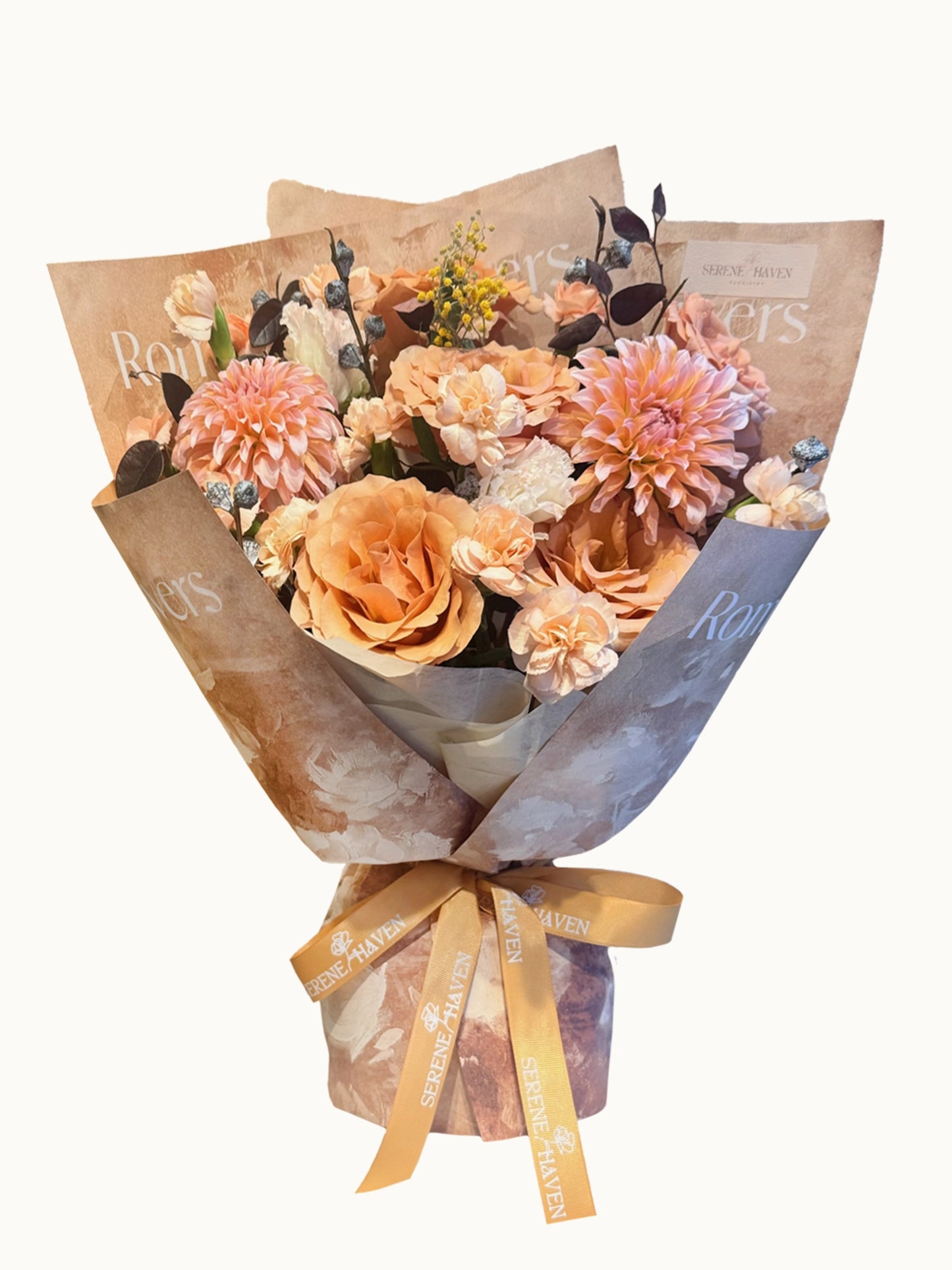 Golden Haze graduation bouquet 香檳玫瑰畢業花束 with peach roses and seasonal blooms