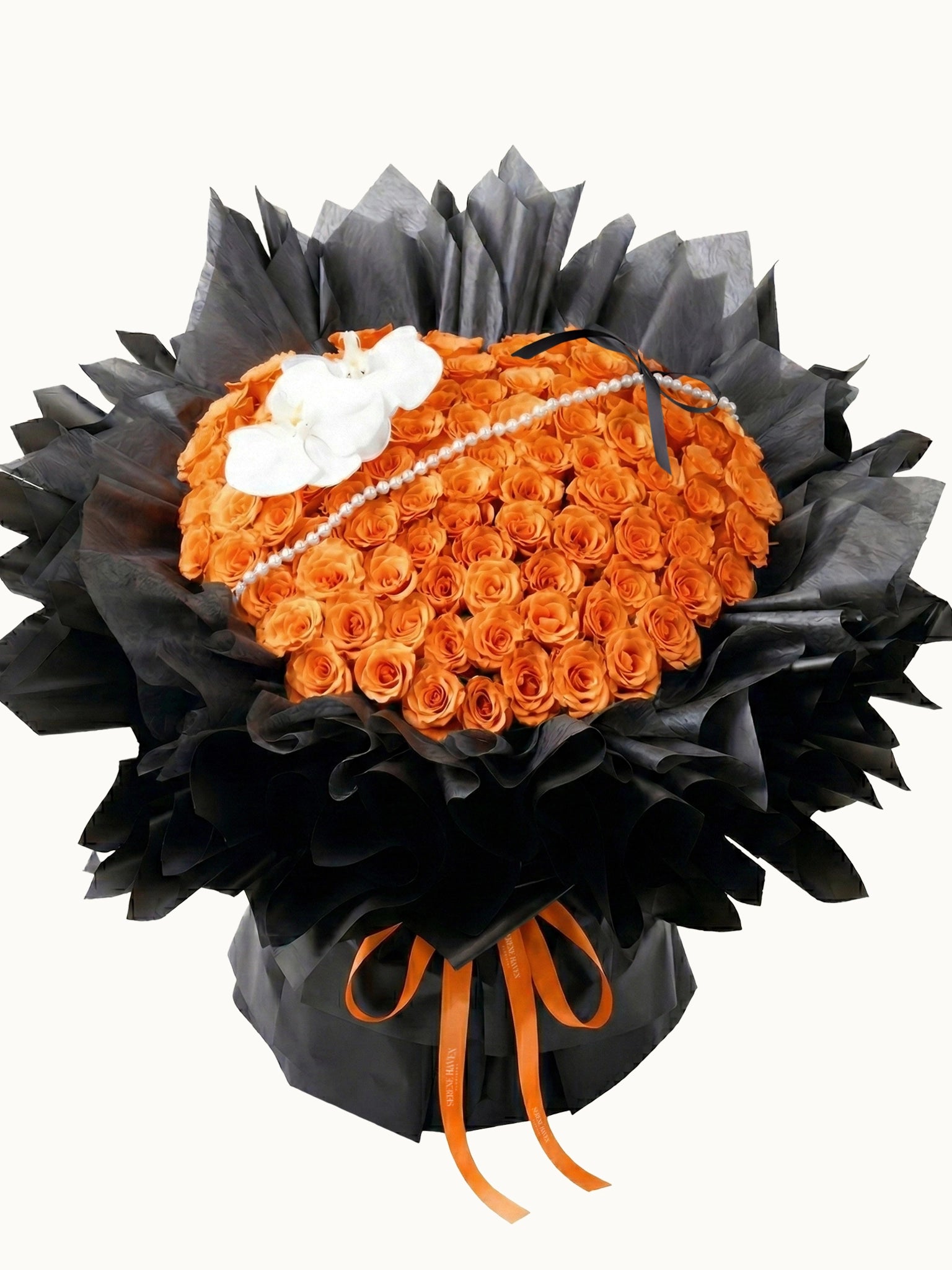Hearts Entwined 活力歡樂橙玫瑰配白蝴蝶蘭鮮花花束，fresh orange rose bouquet