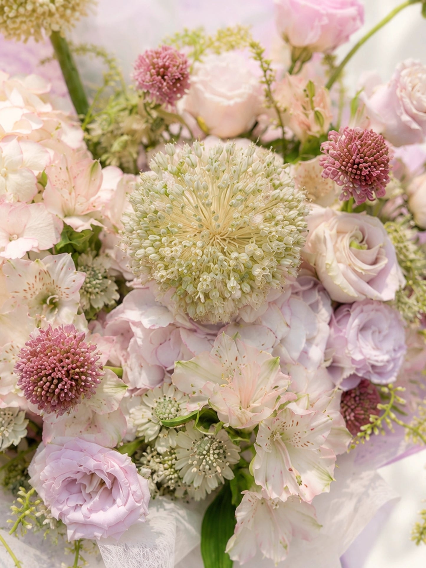 Lavender Waltz 繡球玫瑰花束細節｜Hydrangeas, pastel roses & seasonal flowers bouquet