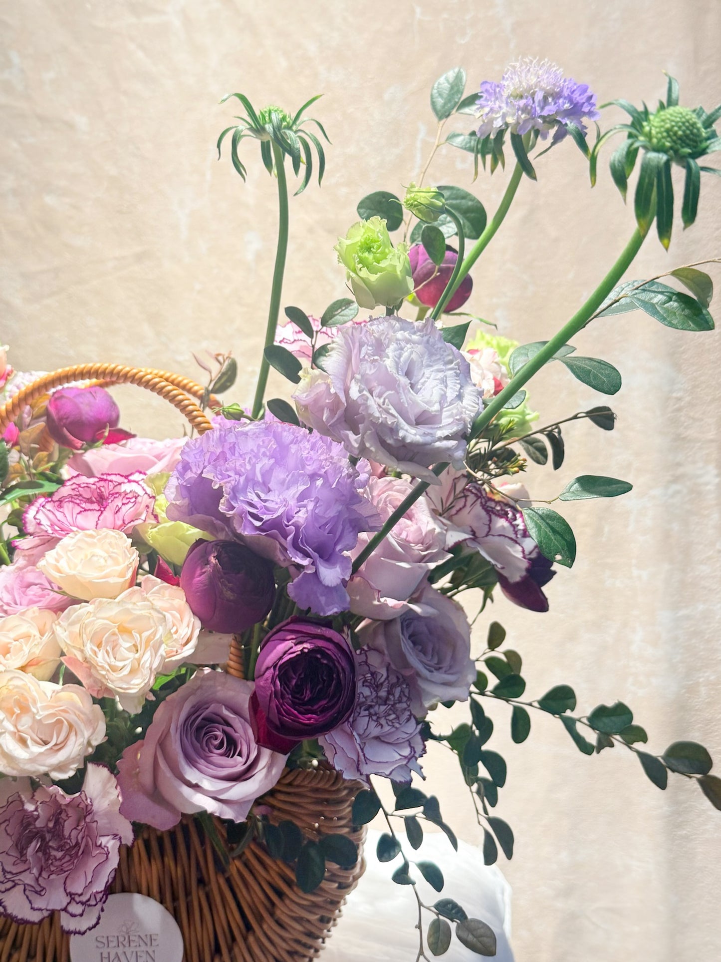 花材細節 Close-up｜Pastel roses & lilac seasonal flowers