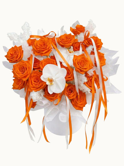 Love in Orbit orange roses and white orchids flower box，活力橙色玫瑰，與高貴白蝴蝶蘭花盒