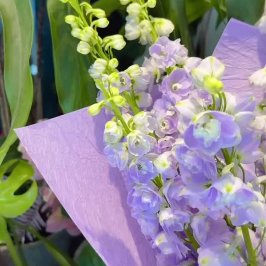 Serene Haven - Azure Breeze Bouquet 紫色花束細節 精緻送禮推薦