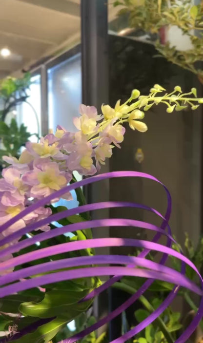 Lunar Bloom Stand