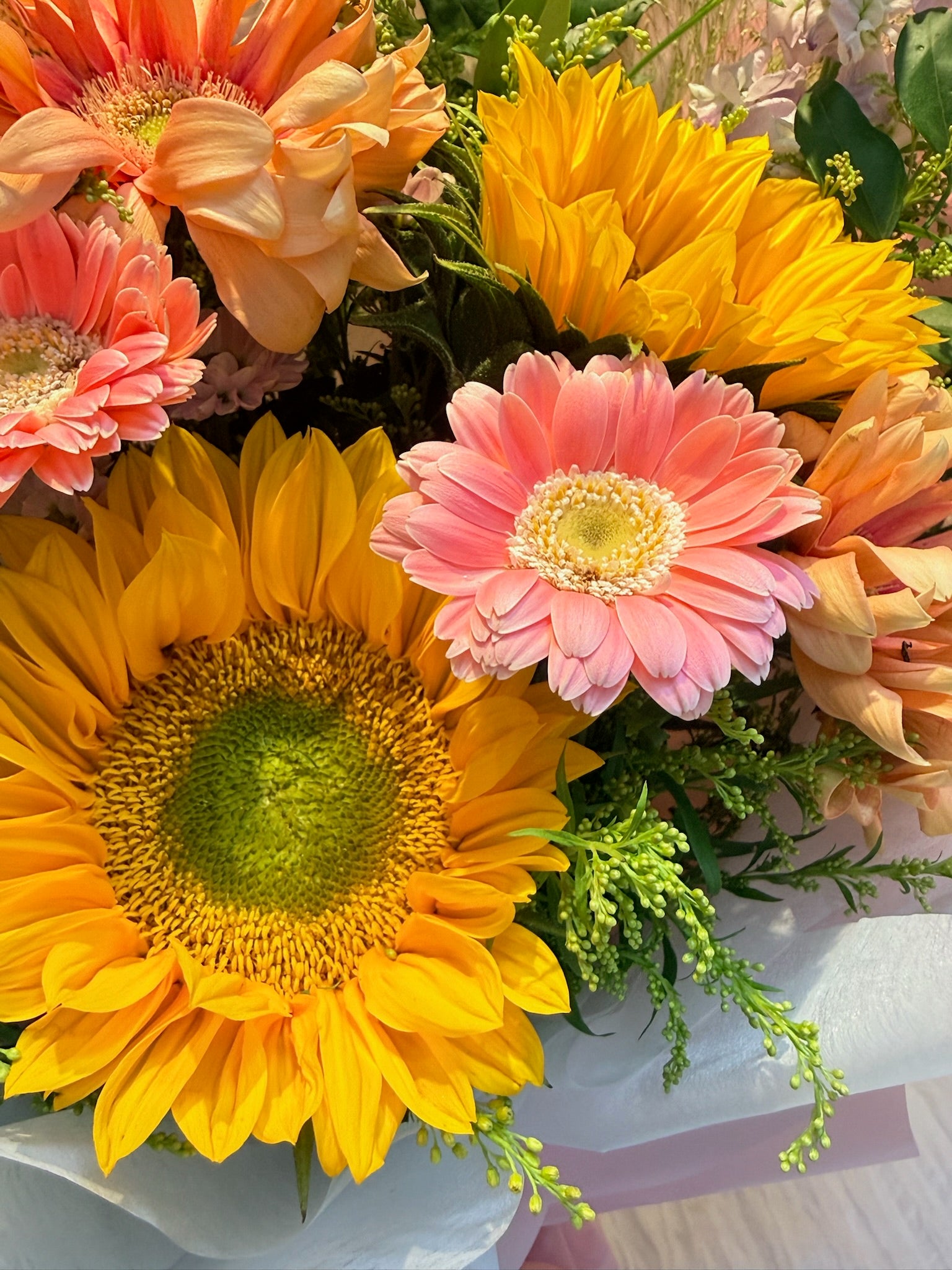 Radiant Rise bouquet floral detail｜向日葵近拍｜Fresh graduation flowers