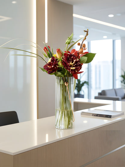 Corporate Flower Subscription｜Modern floral arrangement at office reception，適合公司、企業前枱及接待處花藝，小巧高貴，提升企業大堂專業形象及 welcoming atmosphere。