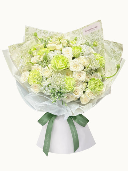Serene Haven - Rosie Betty Bouquet 綠白色系清新花束 母親節送禮優雅之選