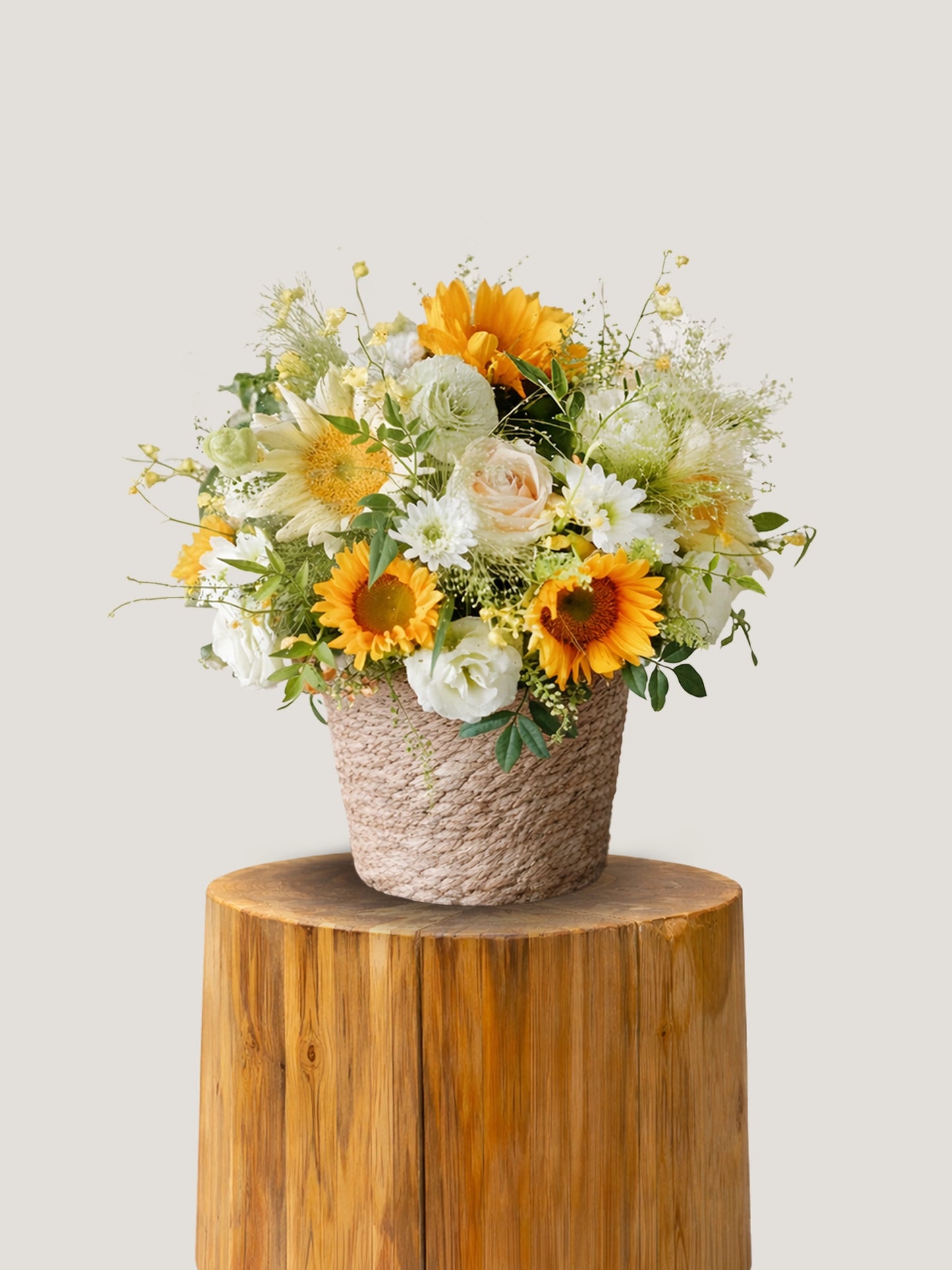 Summer Garden Basket 花籃｜Sunflower & cream floral basket