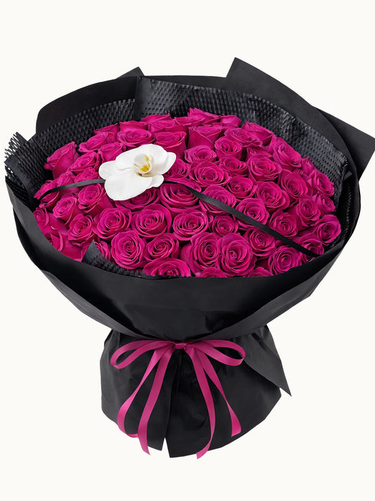 Timeless Elegance 桃紅玫瑰與白蝴蝶蘭鮮花花束，fresh fuchsia rose and white Phalaenopsis orchid bouquet