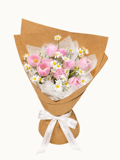 Tulip Melody 粉紅色鬱金香花束, pink tulips bouquet with seasonal blooms, customer can choose from 6 tulip colours