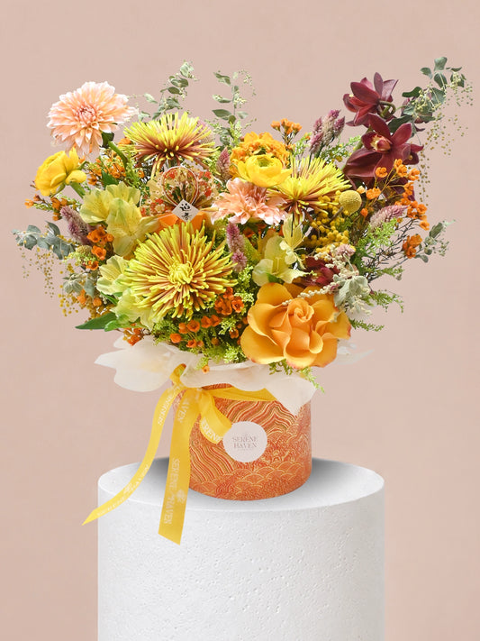 黃色、apricot 及 golden blooms 組成的 premium flower box，適合 opening congratulations 及日常送禮